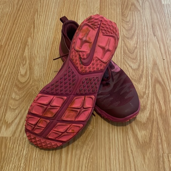 Nike Female Golf Shoes - Picture 3 of 4